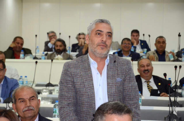 AK Parti'li Üyeden Kocaoğlu'na CHP Genel Başkanlığı Çağrısı