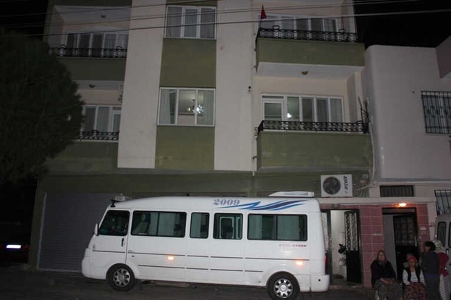 Balkonda Oynarken Yüksek Gerilime Temas Eden Kız Çocuğu Yandı