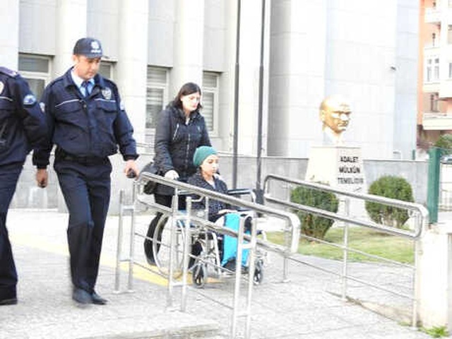 Doğurduğu Bebeği 5'inci Kattan Atan Genç Kadın, Hakim Karşısına Çıktı: Hiç Nefes Almıyordu, Aşağı Attım