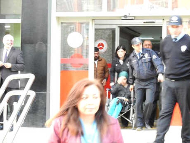 Doğurduğu Bebeği 5'inci Kattan Atan Genç Kadın, Hakim Karşısına Çıktı: Hiç Nefes Almıyordu, Aşağı Attım