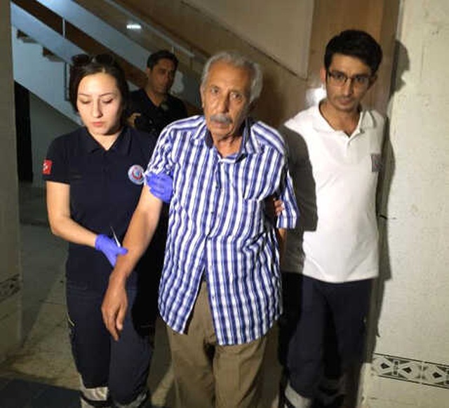 Eşini Geri Getirmek İçin, Gasp Senaryosu ile Kendini Bıçakladı