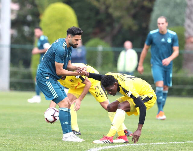 Fenerbahçe, Hazırlık Maçında İstanbulspor'u 3-0 Yendi Fenerbahçe, Hazırlık Maçında İstanbulspor'u 3-0 Yendi