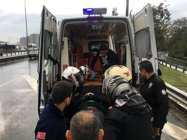3 Aracın Karıştığı Kazada Motosiklet Sürücüsünün Parmağı Koptu