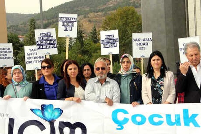 9 Kız Öğrenciye Cinsel İstismarla Suçlanan Öğretmen Kendini Böyle Savundu: Bu Kadar Karaktersiz Değilim