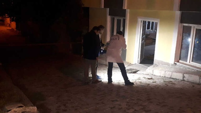 Av Tüfeğiyle Oynayan Genç, Kendisini Başından Vurdu