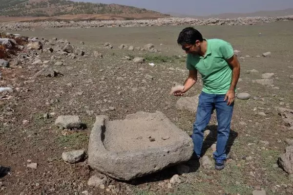 Baraj Suyu Çekilince Arkeoloji Parkı 8 Yıl Sonra Yeniden Ortaya Çıktı