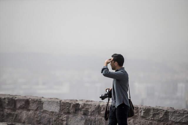 Başkentte Gökyüzünü Toz Bulutu Kapladı Başkent Ankara'da Gökyüzünü Toz Bulutu Kapladı