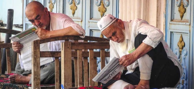Çin'den Uygur Türklerinin Tutulduğu Gözetim Kamplarıyla İlgili Açıklama: 'Hayatlarına Renk...