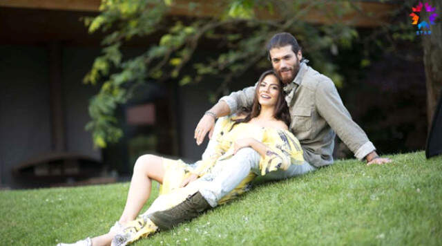 Demet Özdemir, Makyajsız Haliyle Takipçilerini Büyüledi