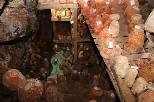 Dünyada Sadece 45 Ton Olan Divle Obruk Peyniri'nin Kalite Standardı Tescillendi Dünyada Sadece 45 Ton Olan Divle Obruk Peyniri'nin Kalite Standardı Tescillendi