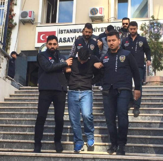 Hırsız, Evini Soyan Hırsızdan Şikayetçi Oldu Hırsız, Evini Soyan Hırsızdan Şikayetçi Oldu