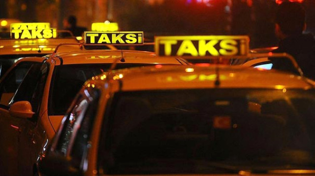 Taksicilerin Nasıl Davranması Gerektiğini Açıklayan Vali Şahin: Uymayanlar Cezalandırılacak