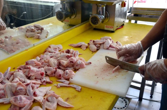 Yüzde 40'a Varan İndirim Yapılan Tavuk Etinin Kilosu 8,5 TL'ye Kadar Düştü