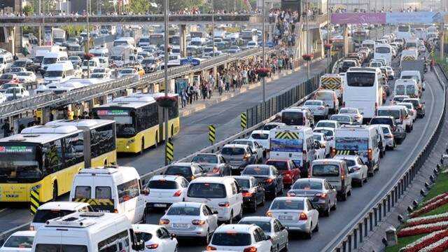 Trafik Cezalarının Artırılmasını Öngören Teklif Kabul Edildi Trafik Cezalarının Artırılmasını Öngören Teklif Kabul Edildi