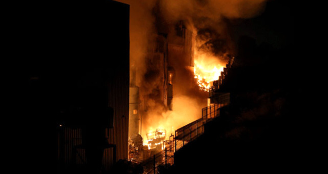 Bursa'da Büyük Yangın: Alevler Gökyüzünü Aydınlattı