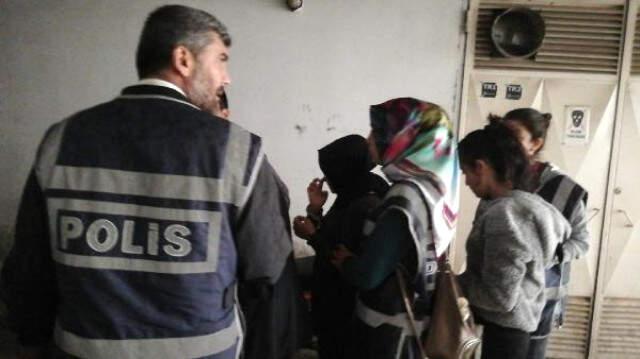 Birlikte Oldukları Erkeklere Şantaj Yapan 2 Kadın, Gözaltına Alındı