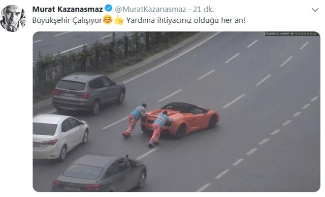 İşçiler, İstanbul'un Göbeğinde Milyonluk Lamborghini'yi İterek Götürdü