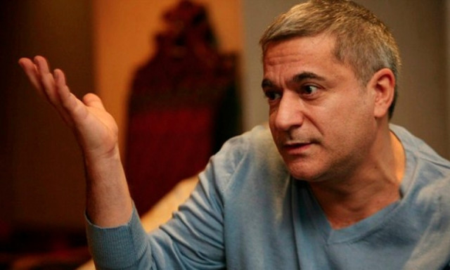 Ünlü Sunucu Mehmet Ali Erbil, Hastaneye Kaldırıldı