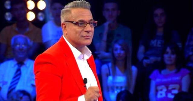 Ünlü Sunucu Mehmet Ali Erbil, Hastaneye Kaldırıldı