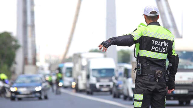 Trafik Cezalarının Artırılmasını Öngören Teklif Meclis Genel Kurulunda Kabul Edildi Trafik Cezalarının Artırılmasını Öngören Teklif, TBMM Genel Kurulunda Kabul Edildi
