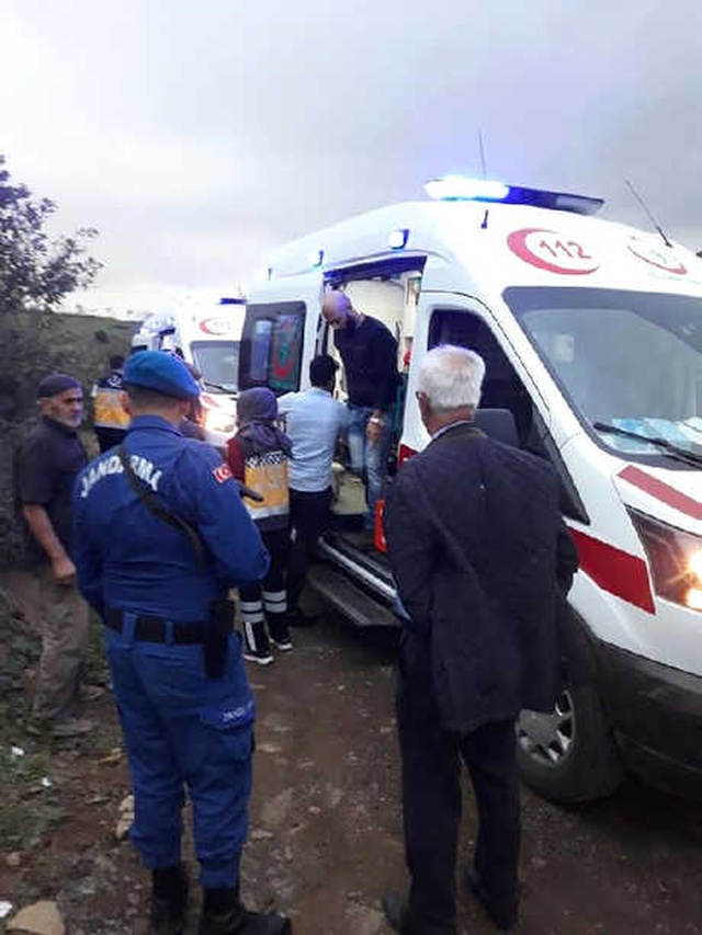 Yol Kenarında Baygın Bulunan Suriyeli Kızların, Otomobilden Atladıkları Ortaya Çıktı
