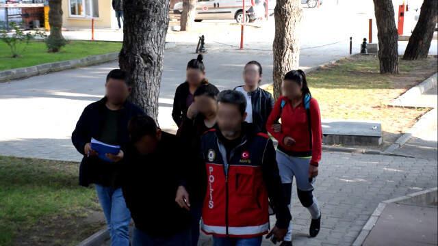 Polis, Eş Değiştirme Çetesini Müşteri Kılığına Girip Çökertti
