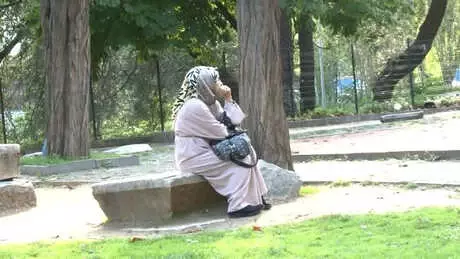 İstanbul'da, Tarihi Eseri Bank Olarak Kullanan Vatandaş: Herkes Oturuyordu Ben de Oturdum