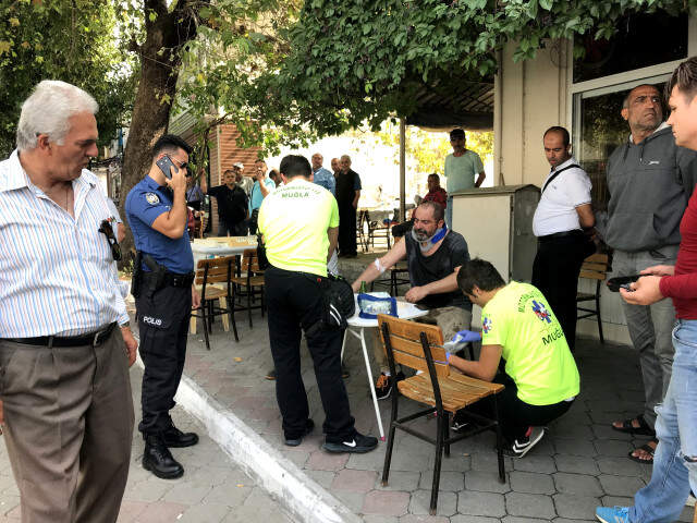 Ganyan Bayi İşletmecisi, Yaraladığı Gencin Yakınlarından Meydan Dayağı Yedi Ganyan Bayi İşletmecisi, Yaraladığı Gencin Yakınlarından Meydan Dayağı Yedi
