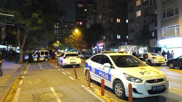 Fotoğraf//kadıköy'de Dehşet: Bir Kişi Önüne Geleni Bıçakladı; 11 Yaralı