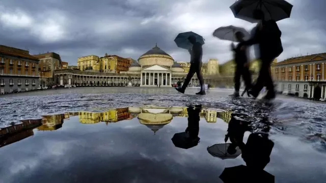 Fotoğraflarla: Roma'da Dolu Fırtınası ve Sel