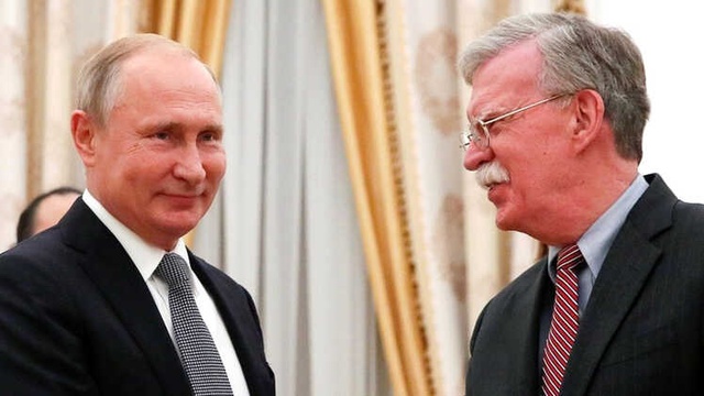 Trump ve Putin Paris'te Buluşmayı Planlıyor