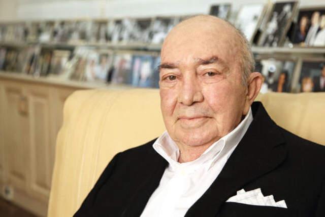 Arka Sokaklar Dizisine Yeniden Dahil Olan İlker İnanoğlu Kimdir? Kaç Yaşındadır?