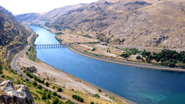 Fırat Nehri'nden 27 Milyar Dolar Enerji Geliri Fırat Nehri'nden 27 Milyar Dolar Enerji Geliri Sağlandı