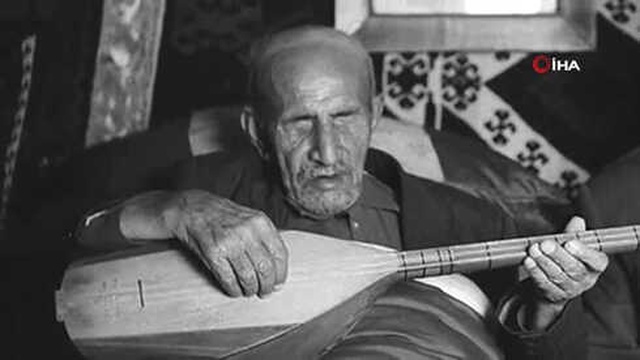 Cumhurbaşkanlığı Sözcüsü İbrahim Kalın, Saz Çaldı, Türkü Söyledi