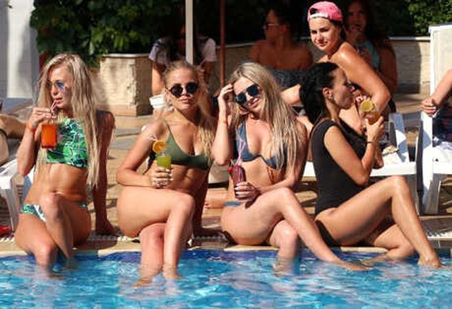 Antalya Turizmi, Tüm Zamanların Rekorunu Yıl Bitmeden Kırdı