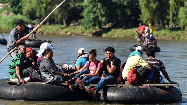 Orta Amerikalı Binlerce Göçmen Neden ABD'ye Yürüyor?