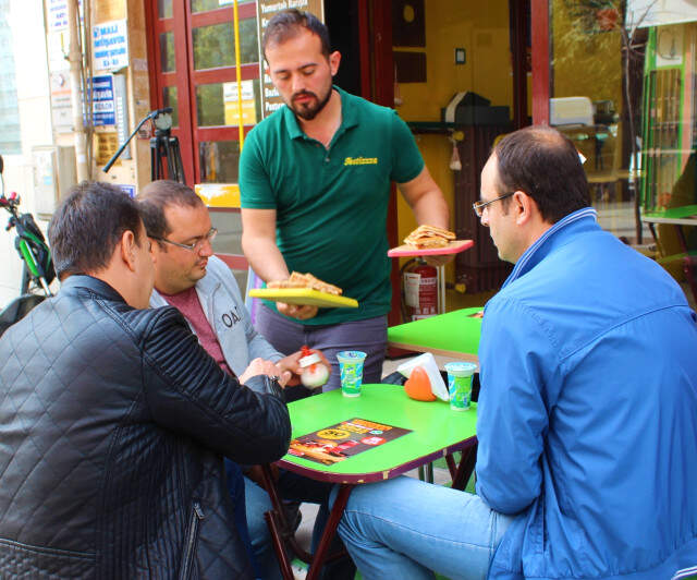 Tost Uğruna Bankadaki İşini Bıraktı Çocukluk Hayali Uğruna Bankadaki İşini Bıraktı, Kendi İşinin Patronu Oldu