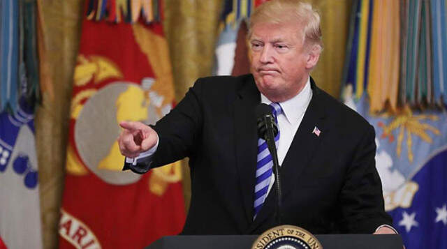 ABD'yi Karıştıran Bombalı Paketlerle Bağlantılı 1 Kişi Tutuklandı ABD'yi Karıştıran Bombalı Paketleri Gönderen Zanlının Trump Yanlısı Mesajları Ortaya Çıktı