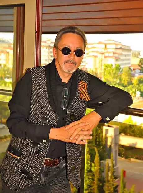 Kız Öğrencisine Cinsel İstismarda Bulunan Evli Piyano Öğretmeni 12,5 Yıl Hapis Cezasına Çarptırıldı