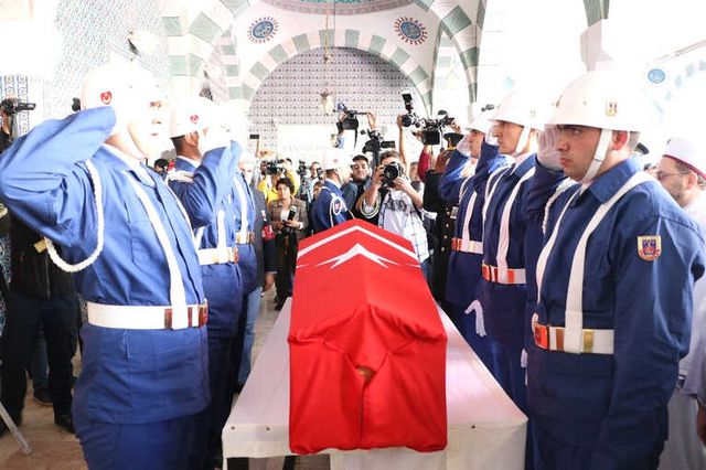 Tunceli'de Donarak Şehit Olan Askerimiz Son Yolculuğuna Uğurlandı