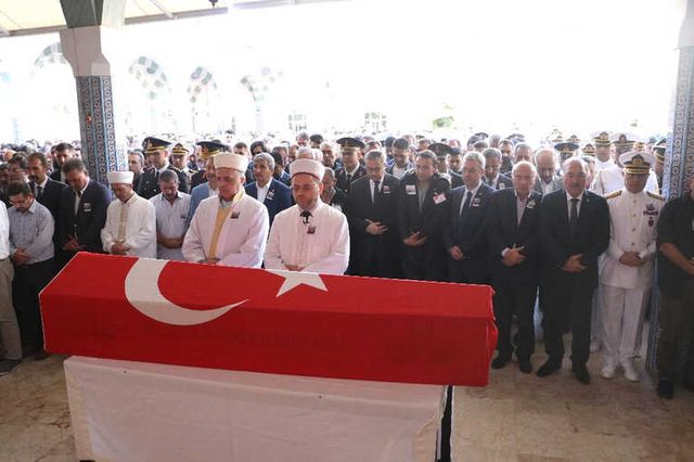 Tunceli'de Donarak Şehit Olan Askerimiz Son Yolculuğuna Uğurlandı