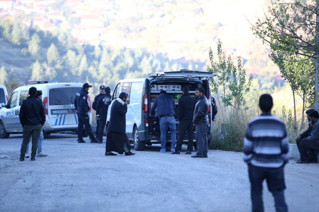 Başkentte Ormanlık Arazide Çocuk Cesedi Bulundu Başkentte Ormanlık Arazide Kafası Parçalanmış Çocuk Cesedi Bulundu