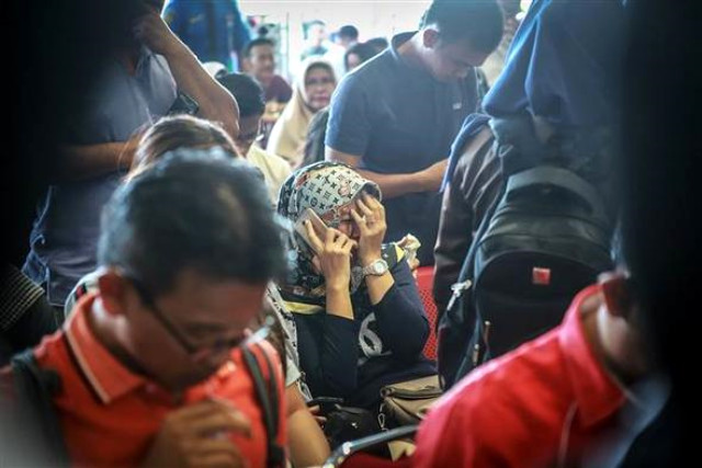 Endonezya'da 188 Kişinin Bulunduğu Uçağın Düşme Anı, Yolcular Tarafından Saniye Saniye Kaydedildi