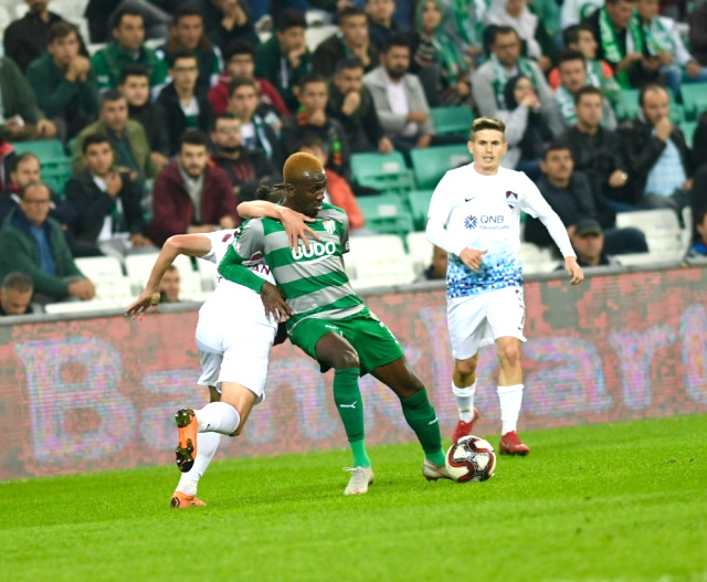 Bursaspor, TFF 3. Lig Ekibi 1461 Trabzon'a 2-1 Yenildi ve Türkiye Kupasından Elendi