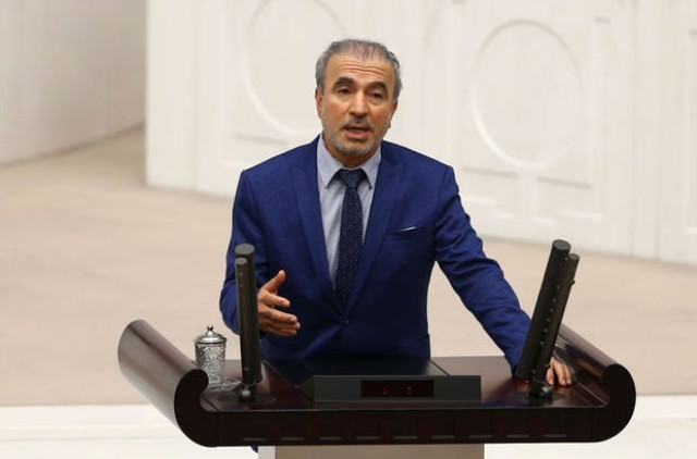 ''Cumhurbaşkanı'na İtaat Etmek Farz'' Diyen Rektöre AK Parti'den Tepki: İslamla İlgisi Yoktur