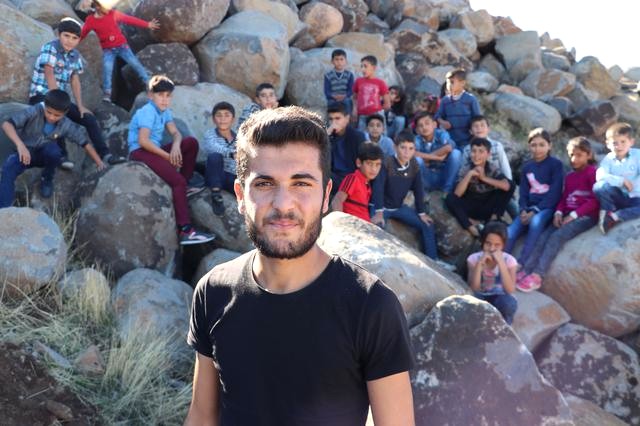 Acun Ilıcalı, O Ses Türkiye'yi Köy Şartlarına Uyarlayan Öğrencileri İstanbul'a Getirtiyor