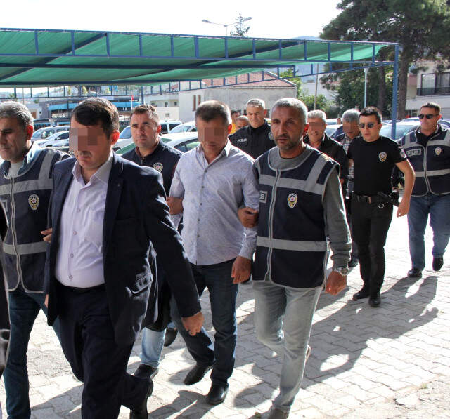 Kemer Belediyesine Yolsuzluk Operasyonuyla İlgili CHP'li Başkan Gül: Ben İstedim Kemer Belediyesine Düzenlenen Yolsuzluk Operasyonuyla İlgili Belediye Başkanı Gül: Ben İstedim