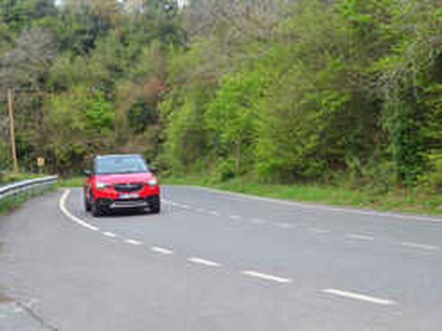 Karşılaştırma | Opel Crossland X Vs Seat Arona