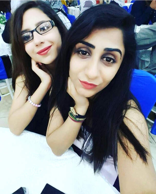 Kayıp Liseli Kızın Annesi Hüngür Hüngür Ağladı: Tecavüz Edilmesinden Korkuyorum Kayıp Liseli Kızın Annesi Hüngür Hüngür Ağladı: Tecavüz Edilmesinden Korkuyorum
