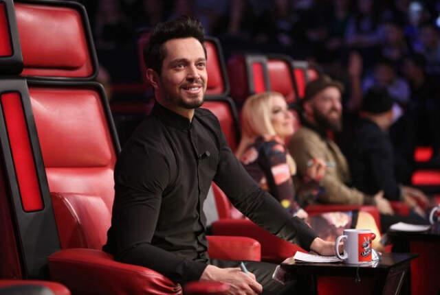 Murat Boz, 'Mihriban' Performansıyla Hayal Kırıklığına Uğrattı Murat Boz, 'Mihriban' Performansıyla Hayal Kırıklığına Uğrattı